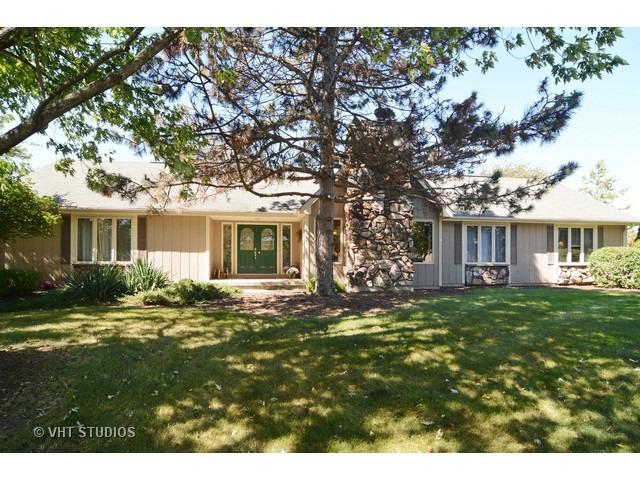 2 Cambridge Dr., Hawthorn Woods, IL 60047