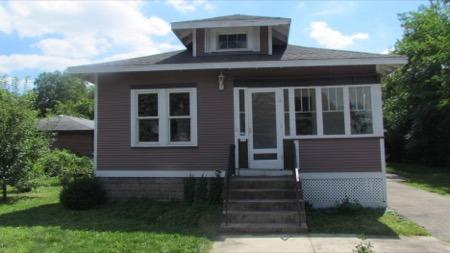 614 E 5th Ave., Naperville, IL 60563