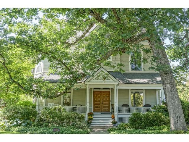 309 N Kenilworth Ave., Oak Park, IL 60302