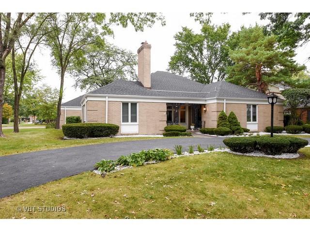 1245 W Carriage Ln., La Grange, IL 60525