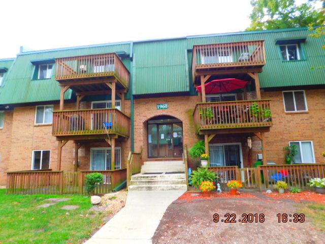 1960 Tall Oaks Dr. #1B, Aurora, IL 60505