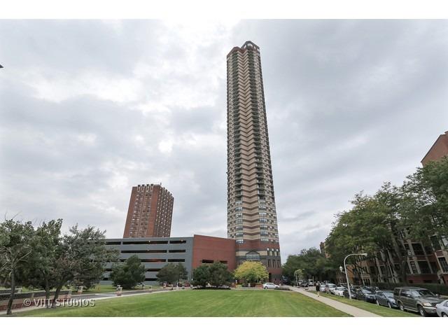3660 N Lake Shore Dr. #2906, Chicago, IL 60613