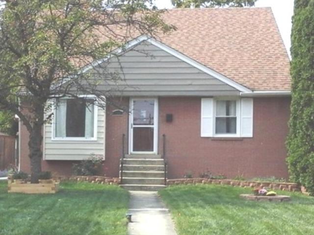214 Oak Ridge Ave., Hillside, IL 60162