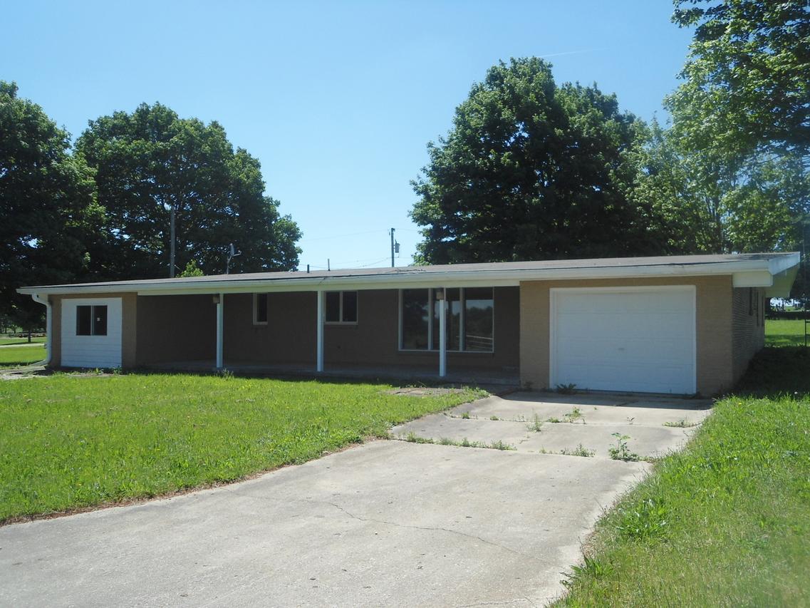 14090 W Milledgeville Rd., Polo, IL 61064