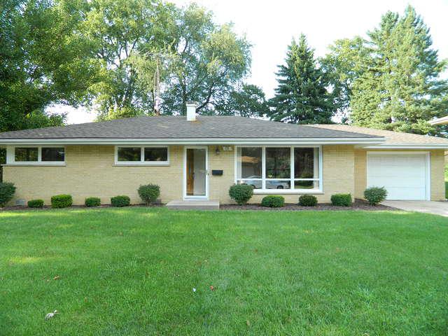 111 April Ln., North Aurora, IL 60542