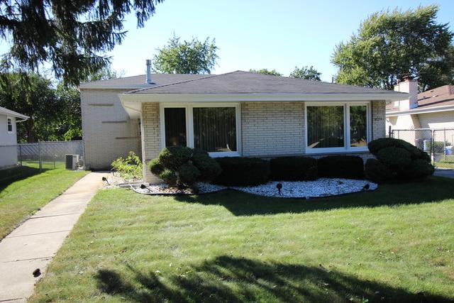 10214 Kolin Ave., Oak Lawn, IL 60453