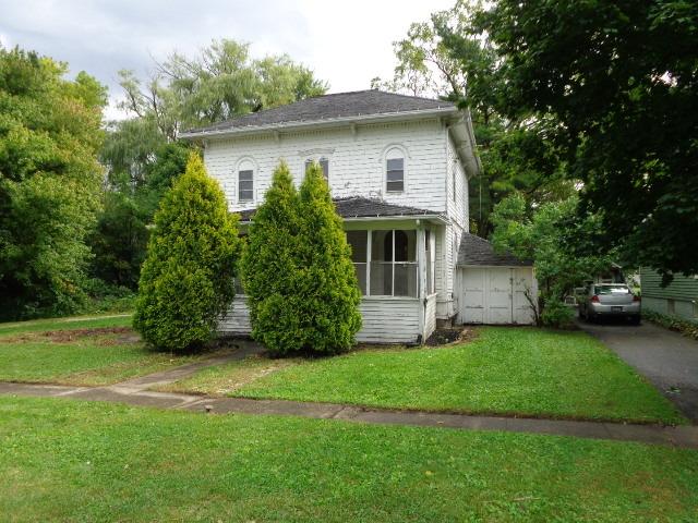 205 S 3rd St., Malta, IL 60150
