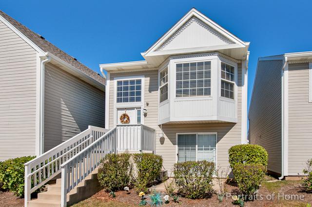316 Hidden Creek Ln., North Aurora, IL 60542