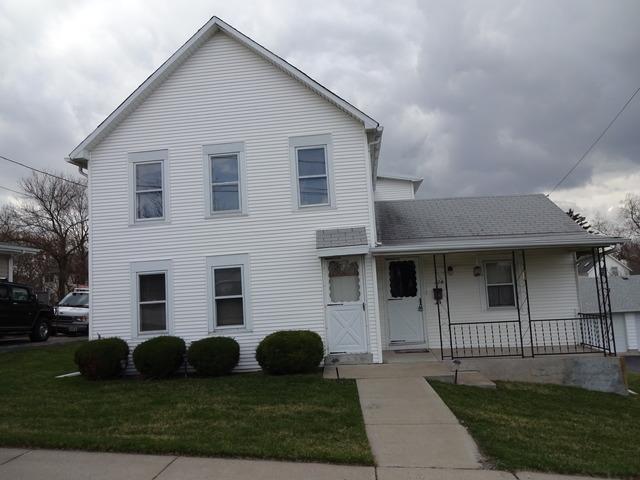 726 Chestnut St., Lemont, IL 60439