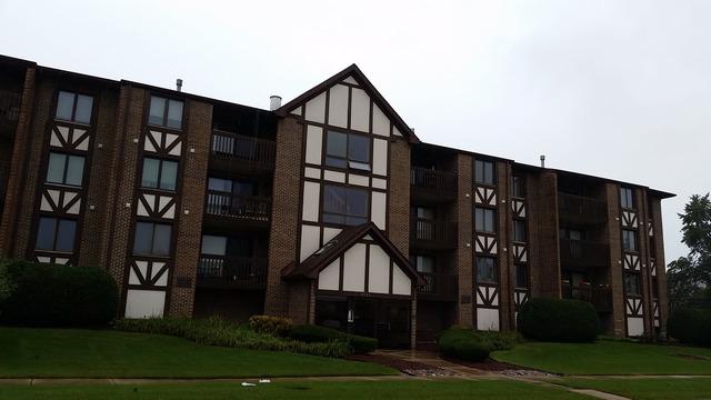 10320 Central Ave. #304, Oak Lawn, IL 60453