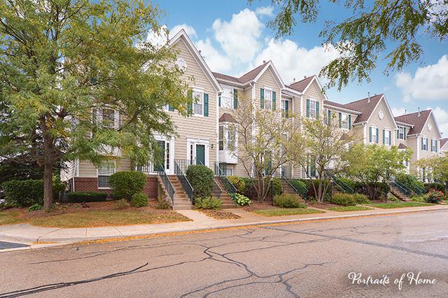 2445 Courtyard Cir. #8, Aurora, IL 60506
