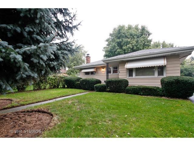 319 N Prospect Ave., Mundelein, IL 60060
