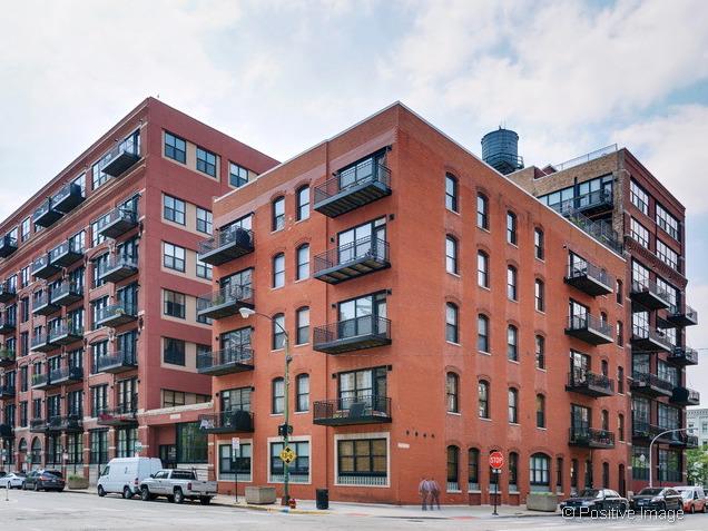 226 N Clinton St. #605, Chicago, IL 60661