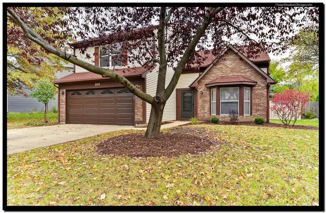 204 Deming Pl., Westmont, IL 60559