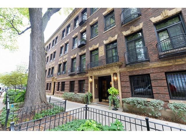 21 E Elm St. #3D, Chicago, IL 60611