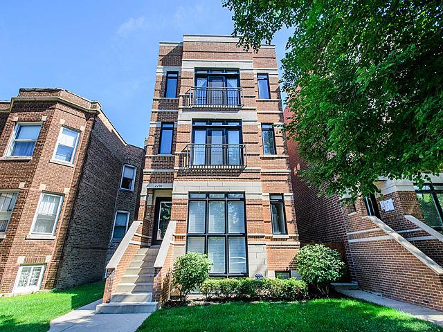 2210 W Addison Ave. #3, Chicago, IL 60618
