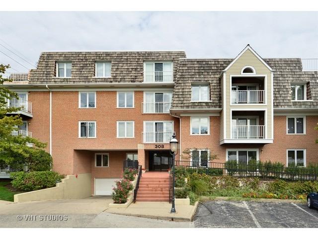 308 Happ Rd. #404, Northfield, IL 60093