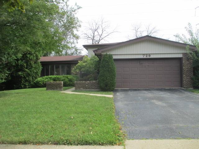 729 Barberry Rd., Highland Park, IL 60035