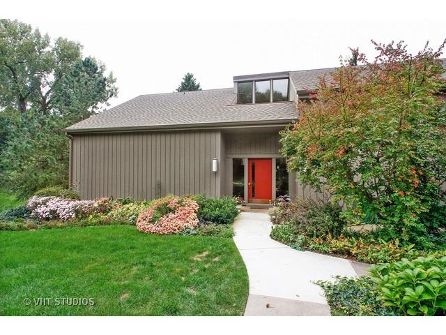275 Island View Ln. #B, Lake Barrington, IL 60010