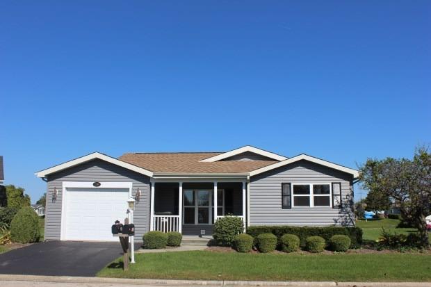 110 Derby Ln., Grayslake, IL 60030