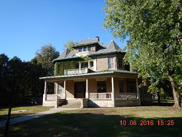 903 Western Ave., Joliet, IL 60435