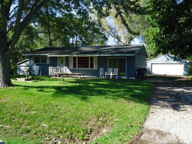 5213 Woodrow Ave., Mchenry, IL 60051