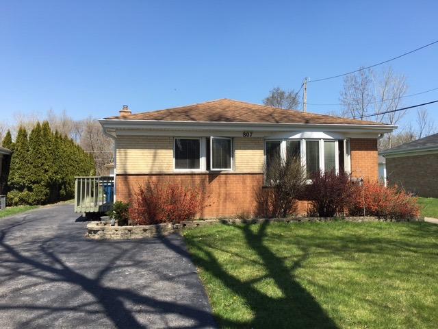 807 Schiller St., Itasca, IL 60143