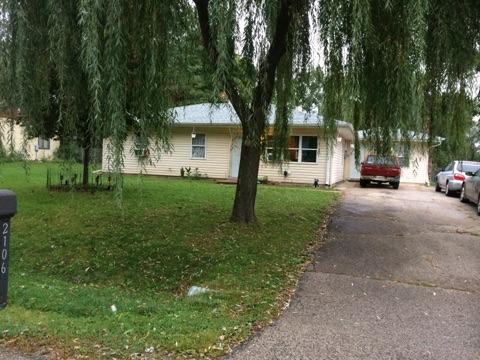 2106 Mill Ln., Mchenry, IL 60050