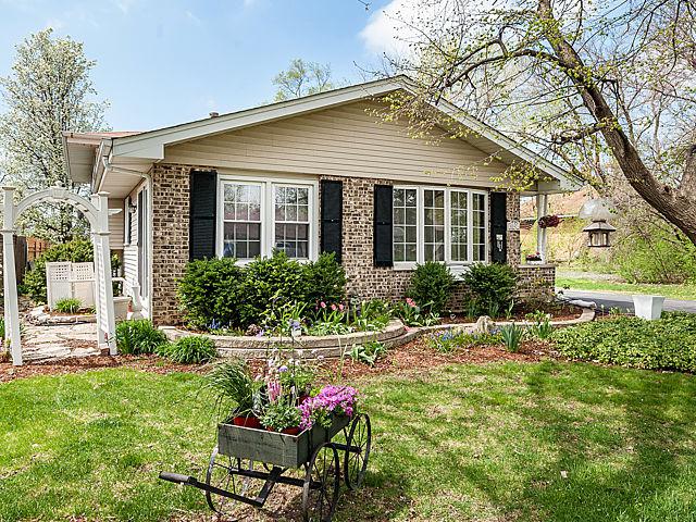 6142 Janes Ave., Downers Grove, IL 60516
