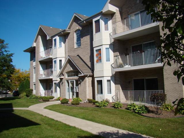 5331 W Mint Julip Dr. #101, Alsip, IL 60803