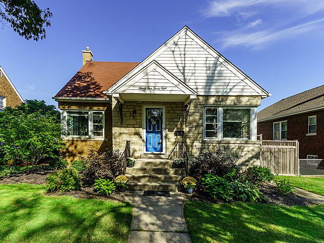 9138 Grant Ave., Brookfield, IL 60513
