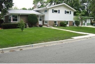 1855 Cedar Ct., Des Plaines, IL 60018