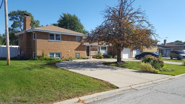 9415 Clancy Dr., Des Plaines, IL 60016
