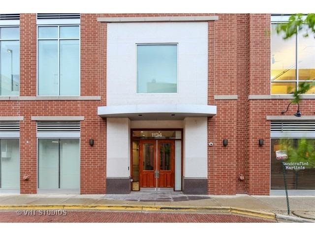 1124 Lake St. #501, Oak Park, IL 60301