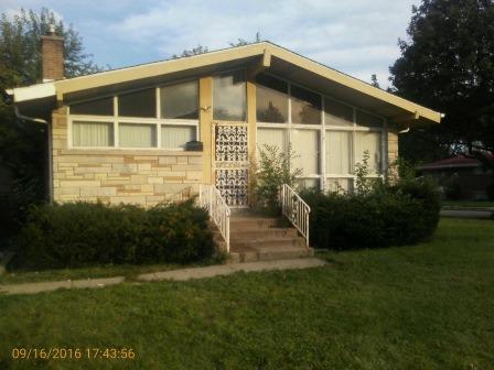 8455 S Kenwood Ave., Chicago, IL 60619