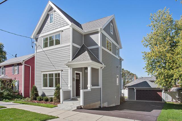 607 Porter St., Lemont, IL 60439