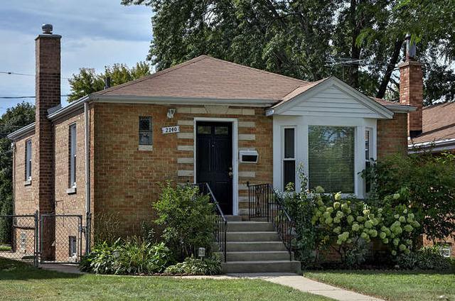2140 Dobson St., Evanston, IL 60202
