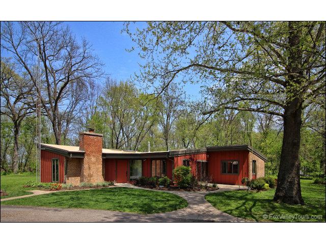 40W152 Wildwood Dr., Aurora, IL 60506