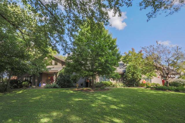 5S519 Radcliff Rd., Naperville, IL 60563
