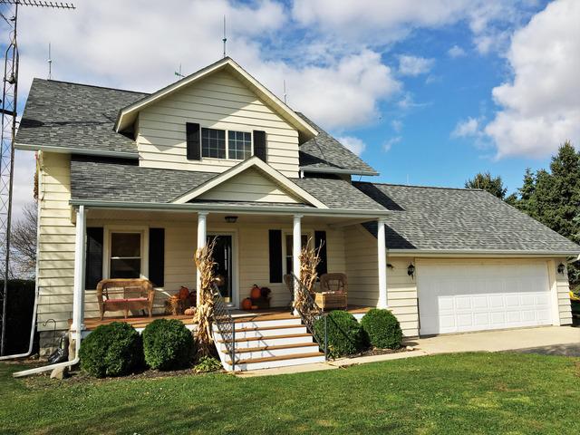 1425 Pine Hill Rd., Franklin Grove, IL 61031