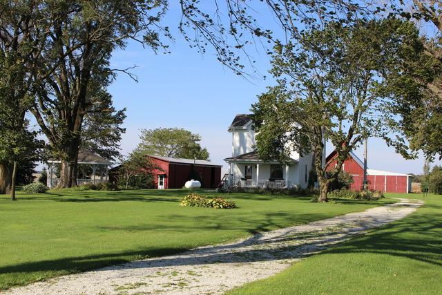 1352 E 3000 North Rd., Clifton, IL 60927