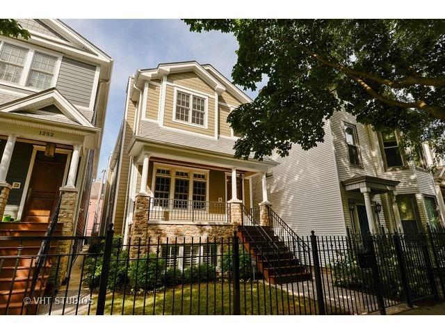 1250 W Barry Ave., Chicago, IL 60657