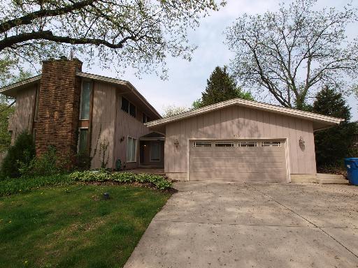 6N028 Linden Ave., Medinah, IL 60157