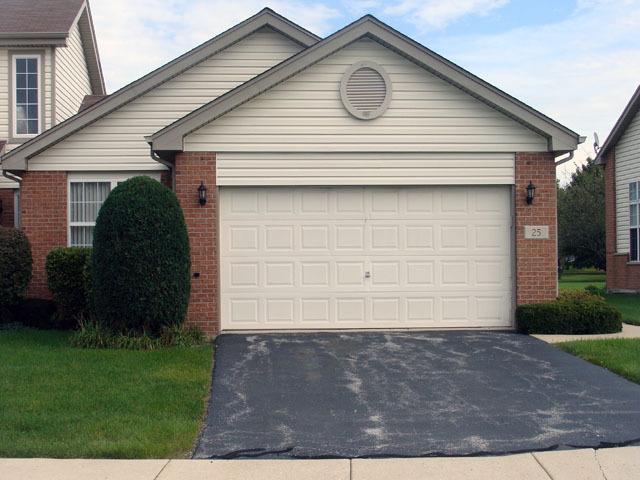 25 Cunningham Ln., Park Forest, IL 60466