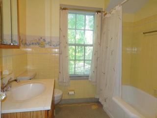 1880 Clifton Ave., Highland Park, IL 60035