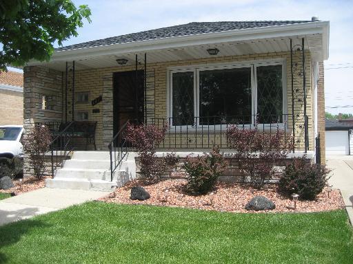 6417 S Narragansett Ave., Chicago, IL 60638