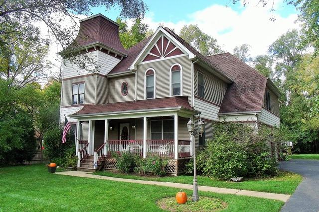 1414 E Olive St., Arlington Heights, IL 60004