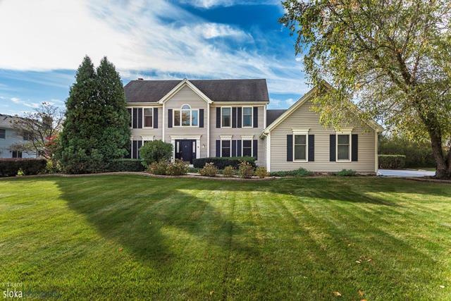 4243 Fairfax Dr., Crystal Lake, IL 60014