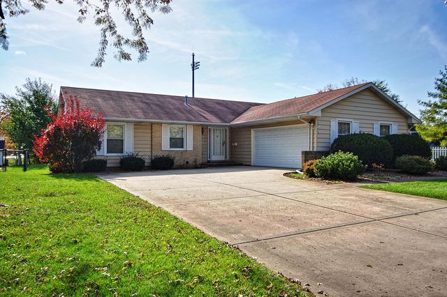 929 Canterbury Dr., Schaumburg, IL 60195