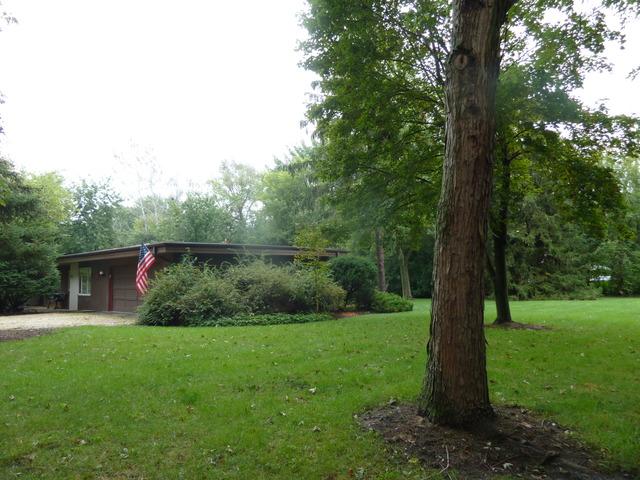 22W351 Buena Vista Dr., Glen Ellyn, IL 60137
